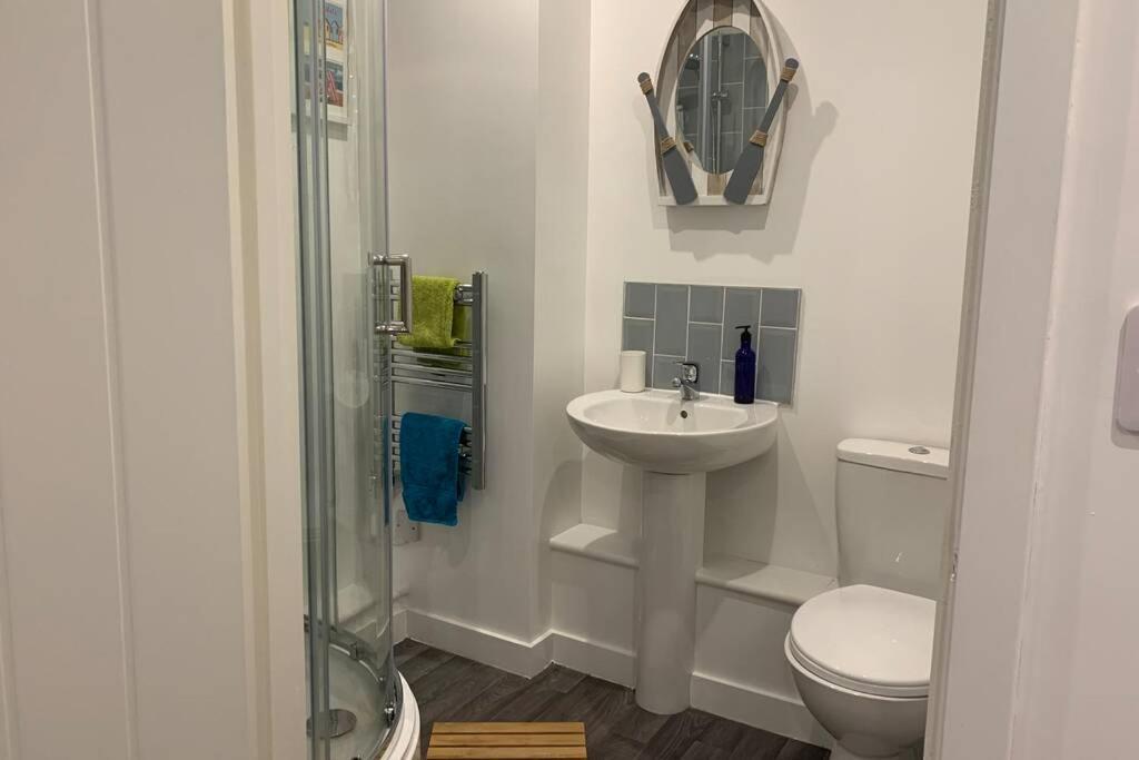 Bournemouth Nr Town Beach Train Coach Shops Lovely Entire Apartment Allows Quiet Good Dogs 外观 照片