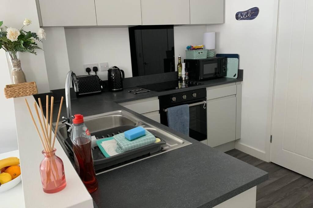 Bournemouth Nr Town Beach Train Coach Shops Lovely Entire Apartment Allows Quiet Good Dogs 外观 照片