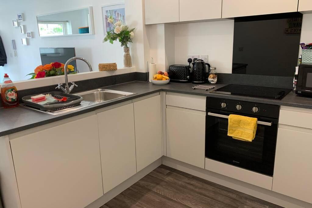 Bournemouth Nr Town Beach Train Coach Shops Lovely Entire Apartment Allows Quiet Good Dogs 外观 照片