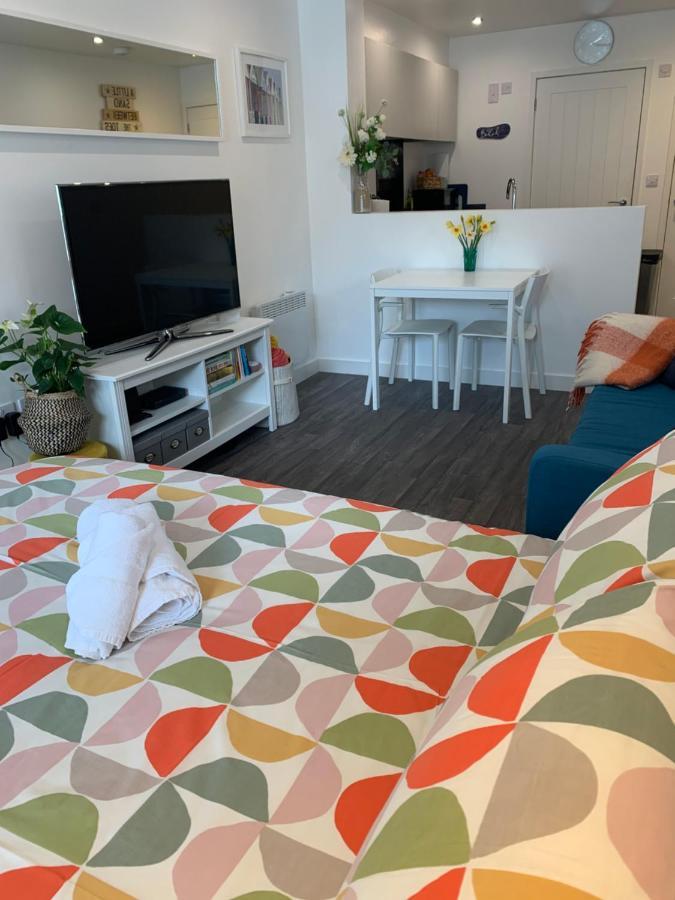 Bournemouth Nr Town Beach Train Coach Shops Lovely Entire Apartment Allows Quiet Good Dogs 外观 照片