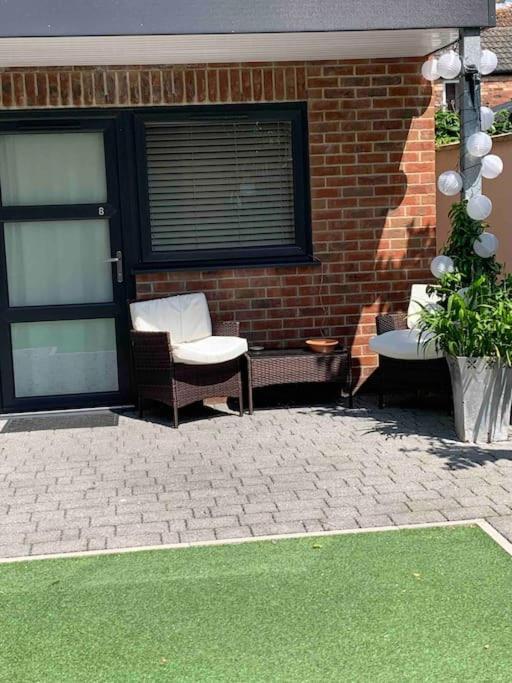 Bournemouth Nr Town Beach Train Coach Shops Lovely Entire Apartment Allows Quiet Good Dogs 外观 照片