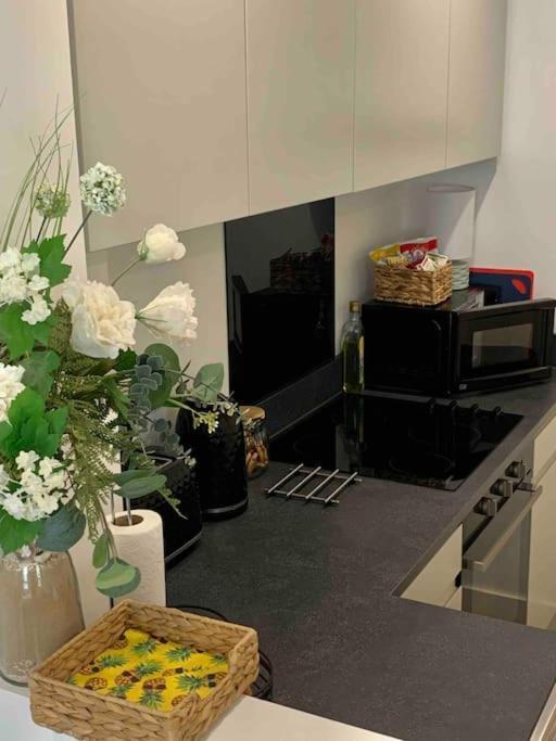 Bournemouth Nr Town Beach Train Coach Shops Lovely Entire Apartment Allows Quiet Good Dogs 外观 照片